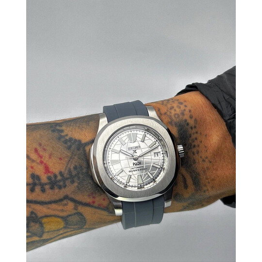 Custom Seiko Mod • Grey PADI Nautilus • 40mm